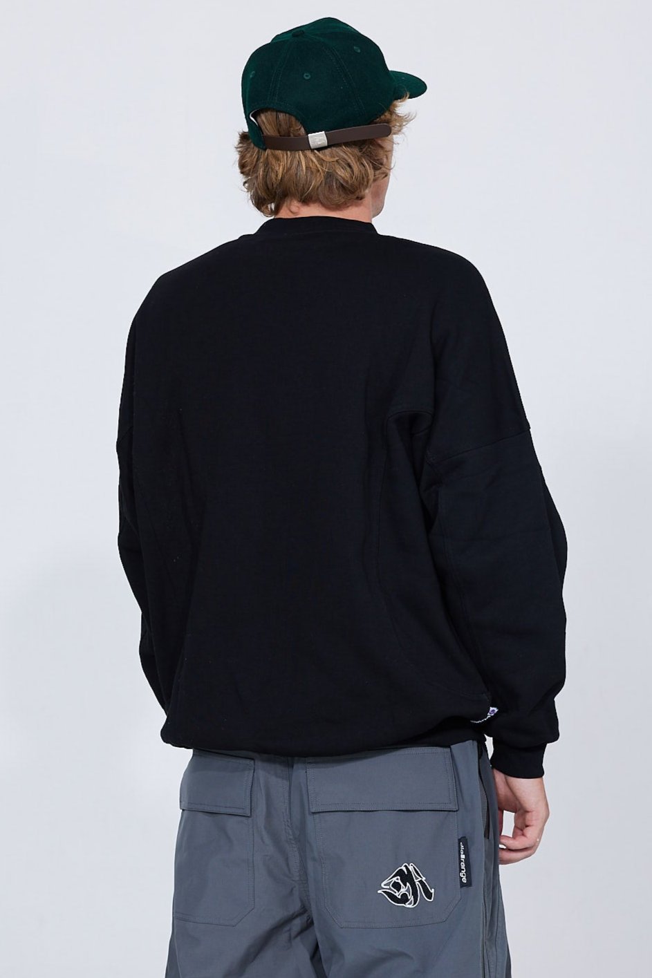 Base Sweater - Black